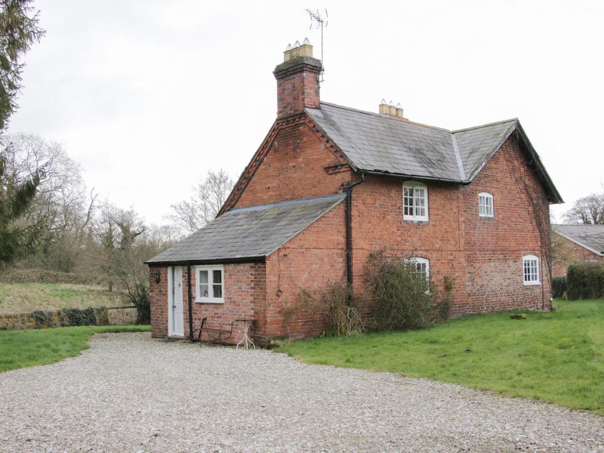 Wolvesacre Mill Cottage Whitchurch  Exterior photo